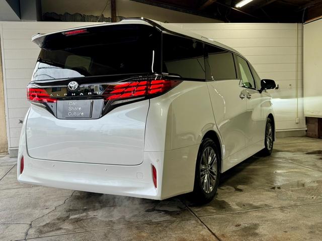 Toyota ALPHARD 2025