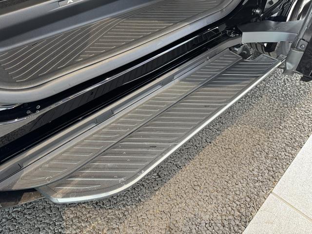 Toyota ALPHARD HYBRID 2026