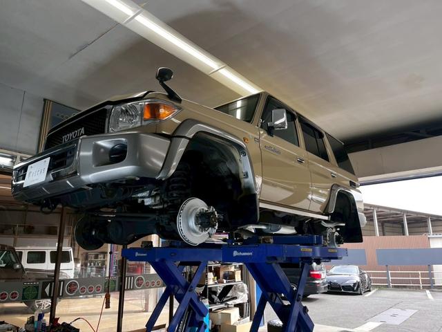 Toyota LAND CRUISER 2015