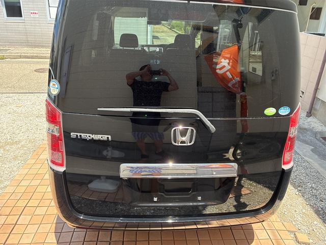 Honda STEPWAGON 2011