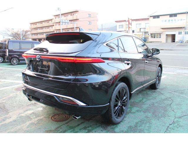 Toyota HARRIER HYBRID 2026