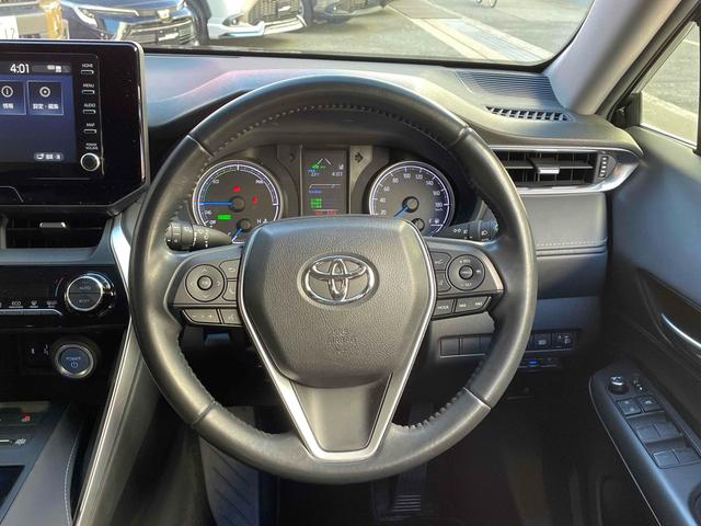 Toyota HARRIER HYBRID 2022