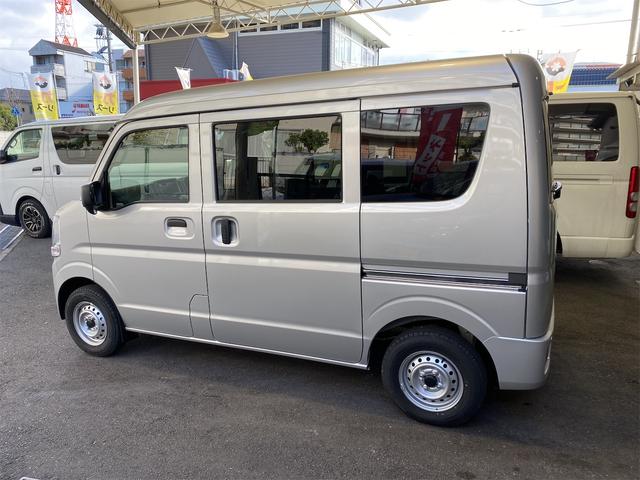 Nissan NV100 Clipper Van 2025