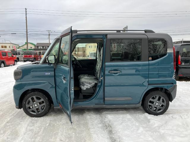 Suzuki SPACIA GEAR 2024