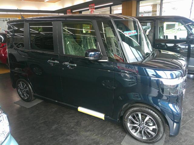 Honda N-BOX CUSTOM 2025