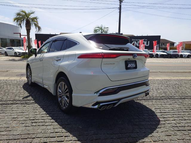 Toyota HARRIER HYBRID 2022