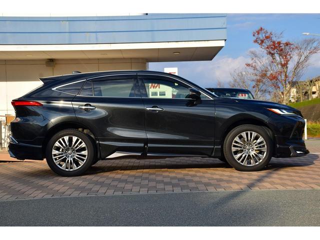 Toyota HARRIER HYBRID 2022