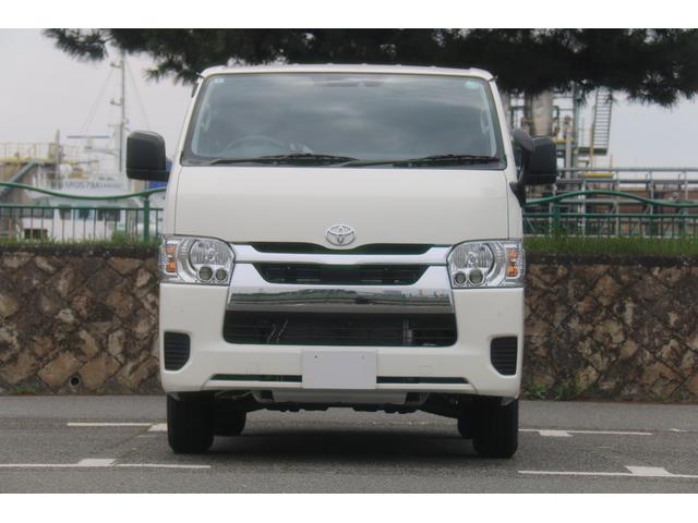 Toyota HIACE VAN 2025