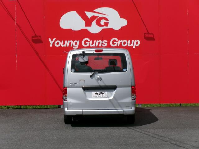 Nissan NV200 VANETTE VAN 2013