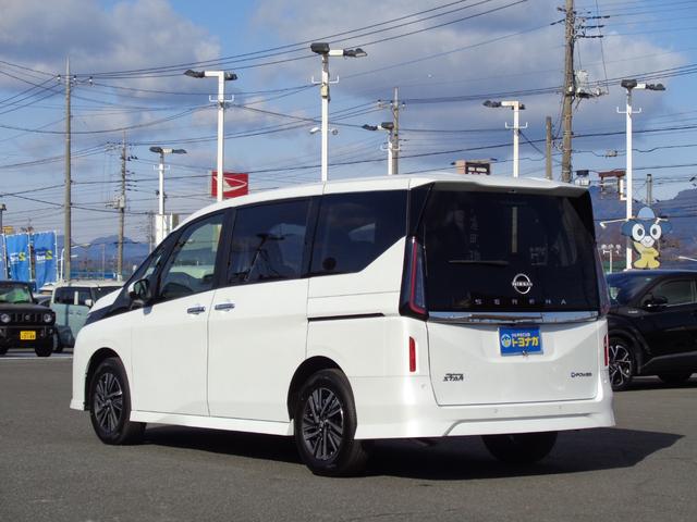 Nissan SERENA 2026