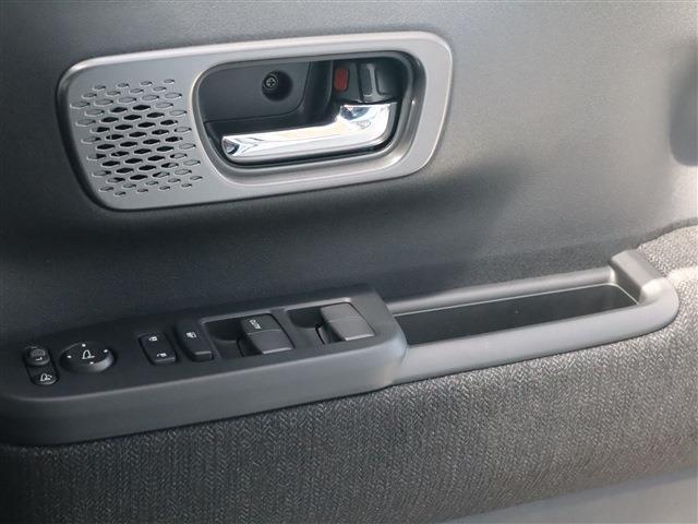Honda N-BOX CUSTOM 2025