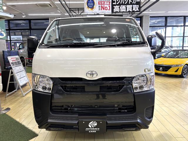 Toyota HIACE VAN 2026