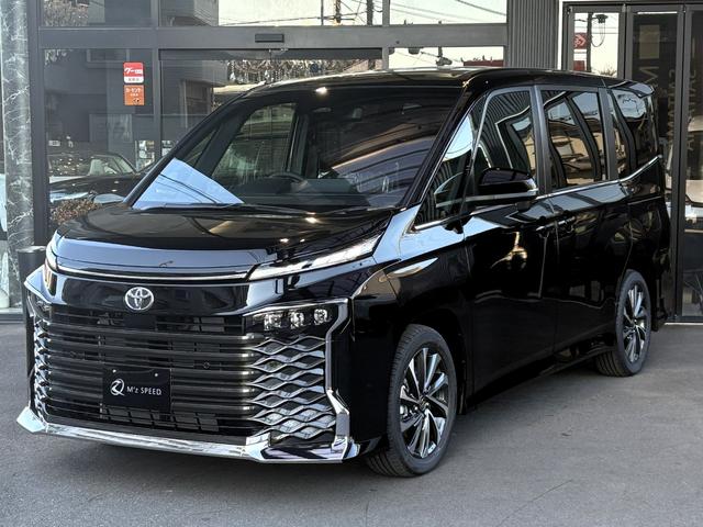 Toyota VOXY 2025