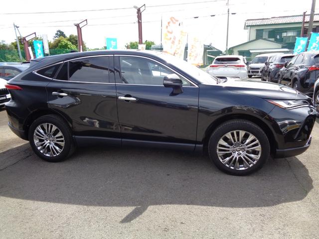 Toyota HARRIER HYBRID 2023