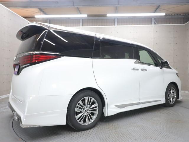Toyota ALPHARD 2025