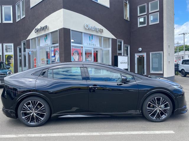 Toyota PRIUS 2025