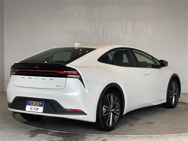 Toyota PRIUS 2024