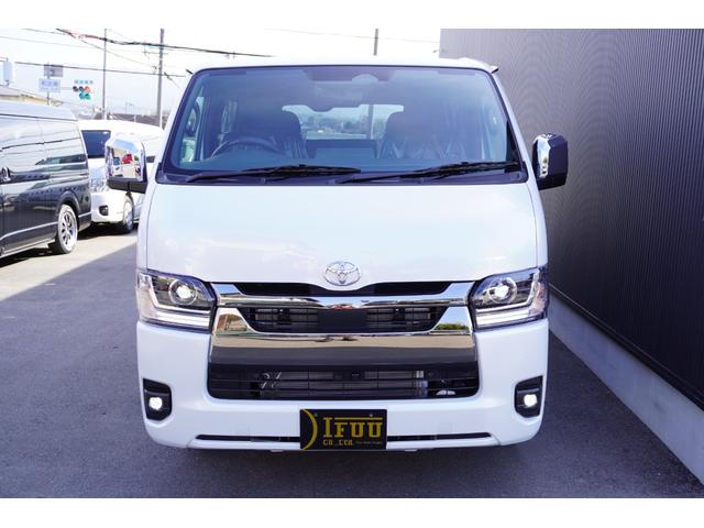 Toyota HIACE VAN 2026
