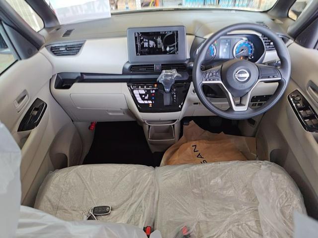 Nissan ROOX 2025