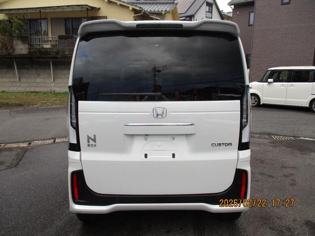 Honda N-BOX CUSTOM 2026