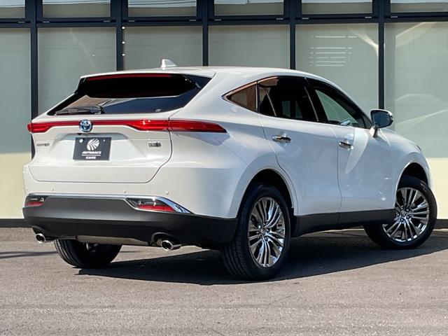 Toyota HARRIER HYBRID 2023