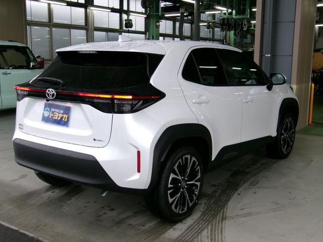 Toyota YARIS CROSS 2026