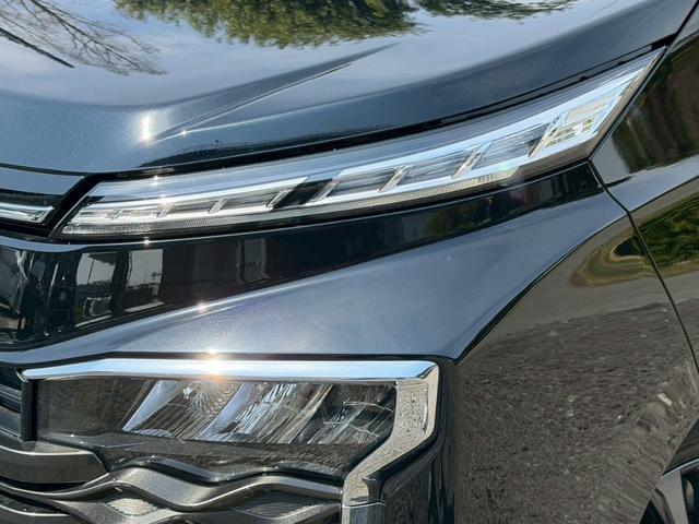 Toyota VOXY 2023