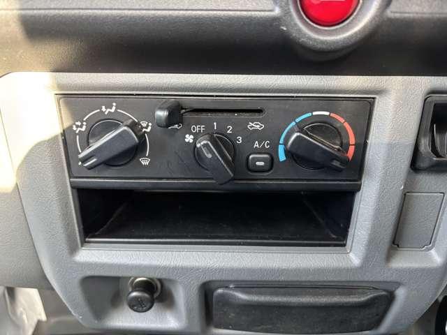 Nissan CLIPPER TRUCK 2011