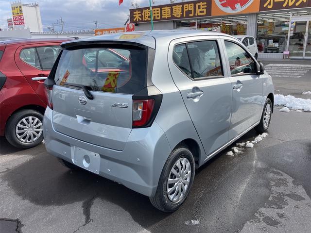 Daihatsu MIRA E:S 2025