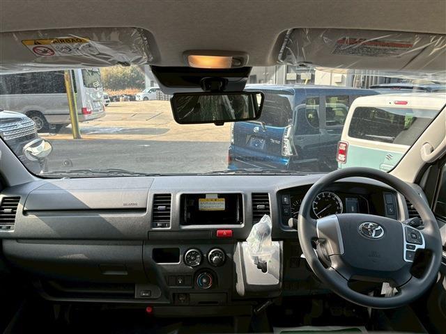 Toyota HIACE VAN 2026