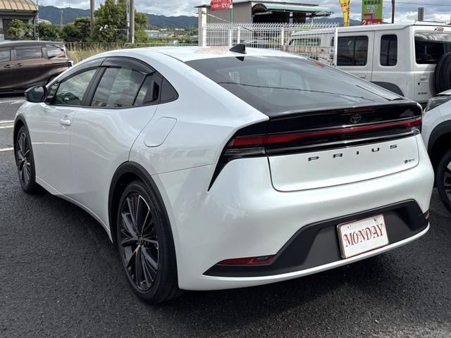 Toyota PRIUS 2026