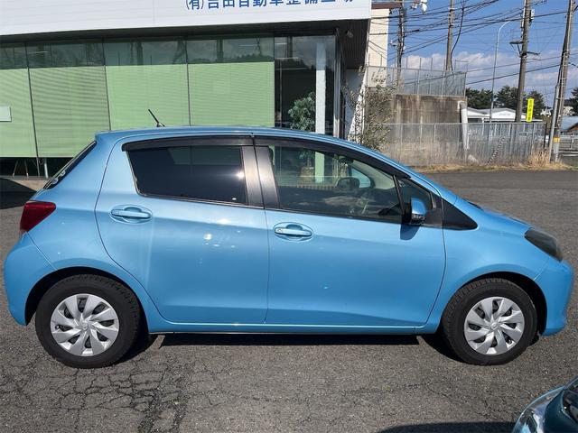 Toyota VITZ 2015