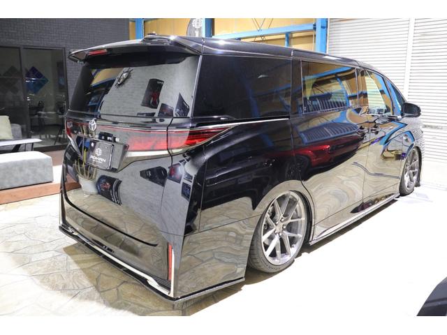 Toyota VELLFIRE 2024