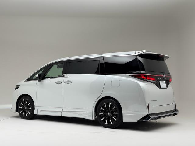 Toyota VELLFIRE HYBRID 2024
