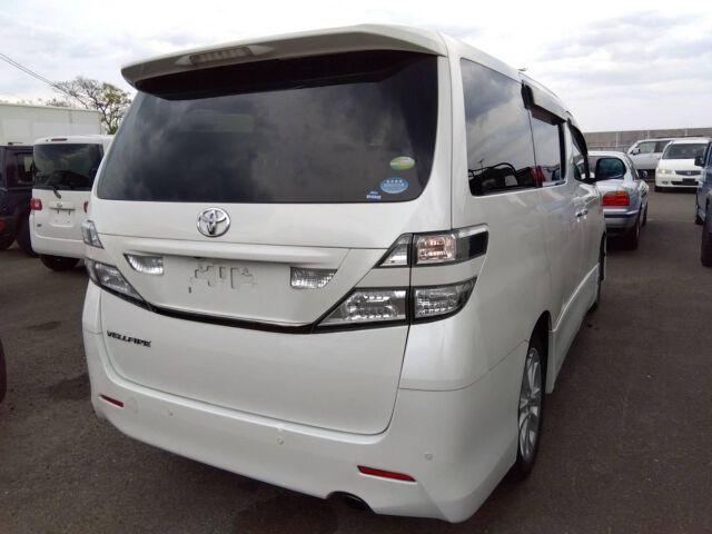 Toyota VELLFIRE 2010