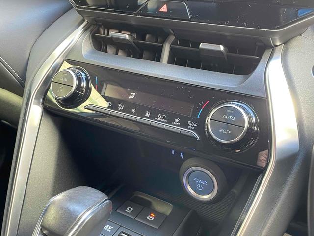 Toyota HARRIER HYBRID 2022