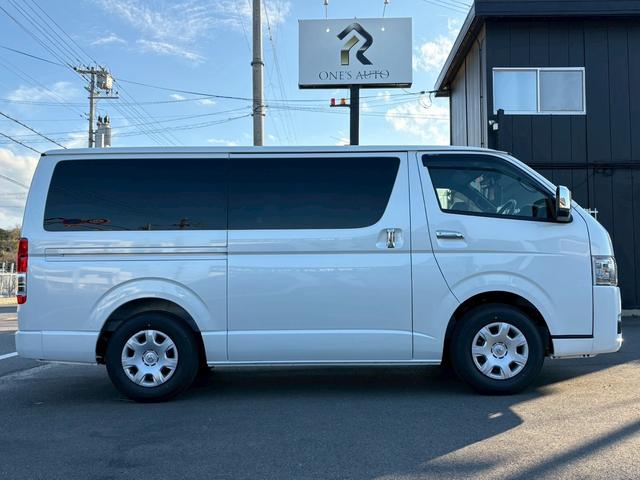 Toyota HIACE VAN 2025