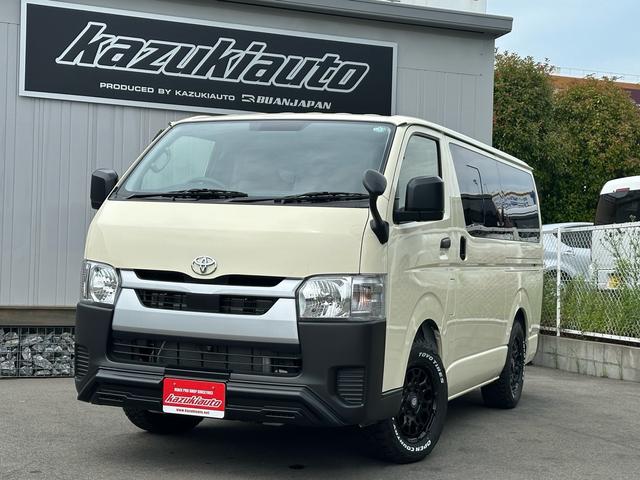 Toyota HIACE VAN 2025