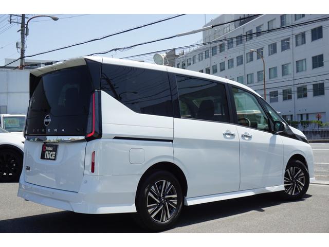 Nissan SERENA 2025