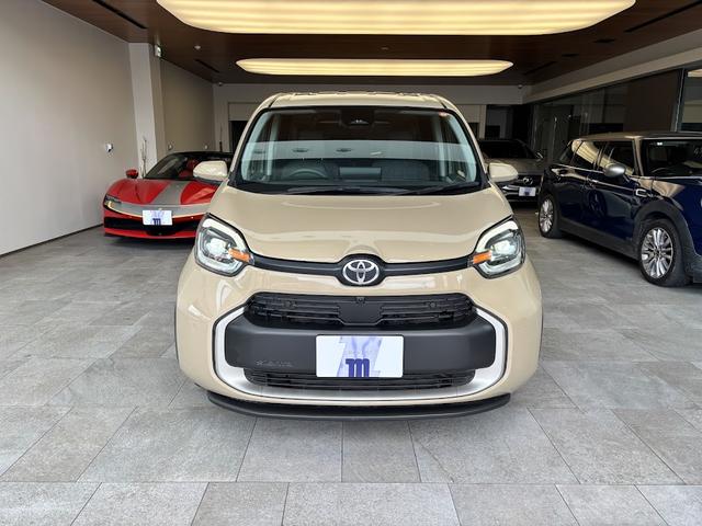 Toyota SIENTA 2024