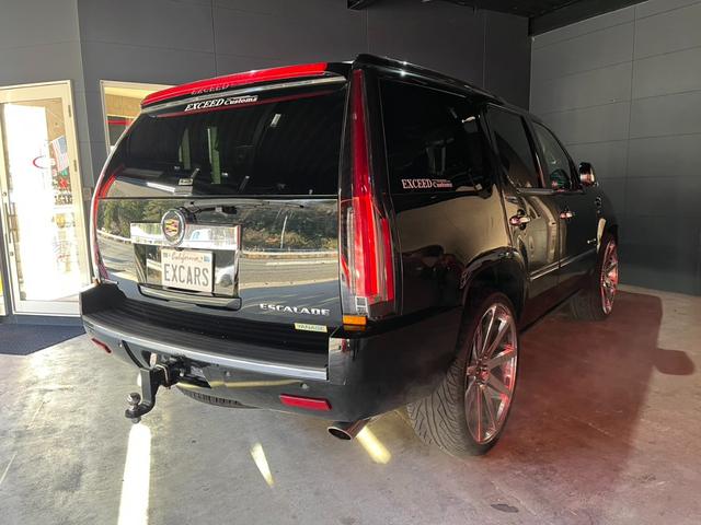 Cadillac CADILLAC ESCALADE 2013