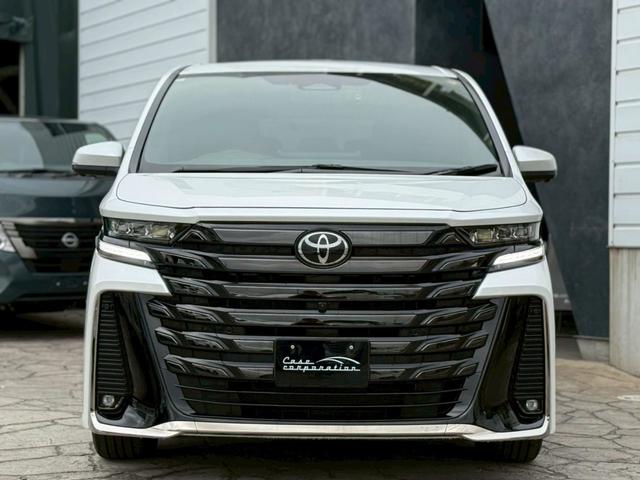 Toyota VELLFIRE HYBRID 2024