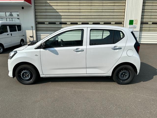 Daihatsu MIRA E:S 2023