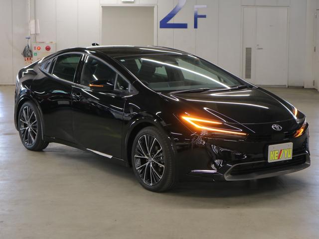 Toyota PRIUS 2025