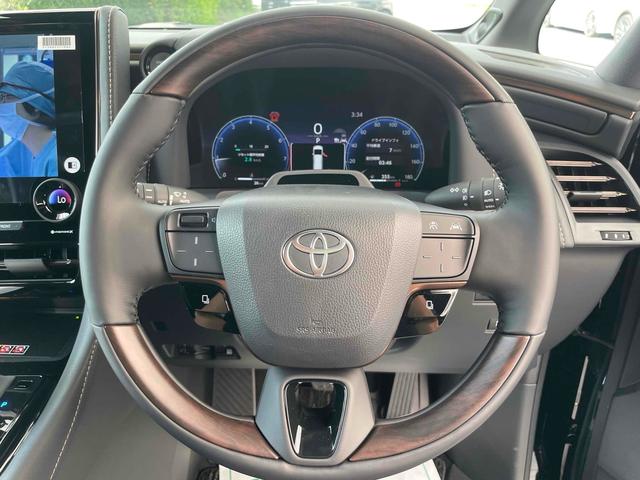 Toyota ALPHARD 2025