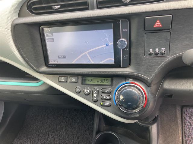 Toyota AQUA 2012
