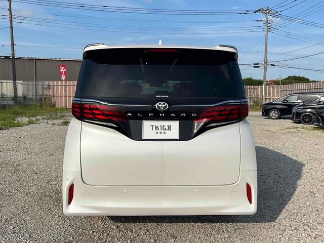 Toyota ALPHARD 2024