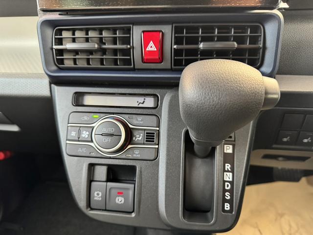Daihatsu TANTO 2025