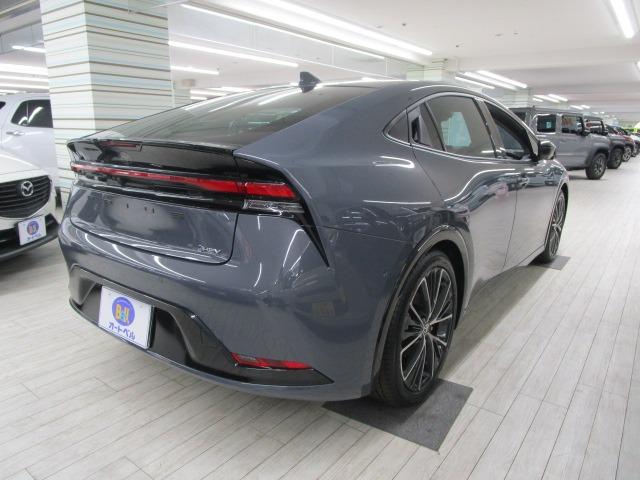 Toyota PRIUS 2025