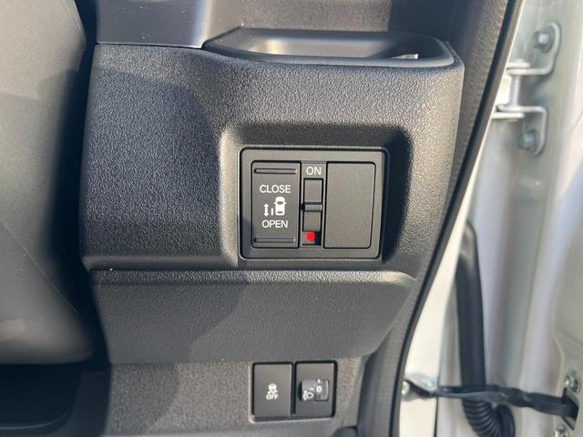 Honda N-BOX CUSTOM 2025
